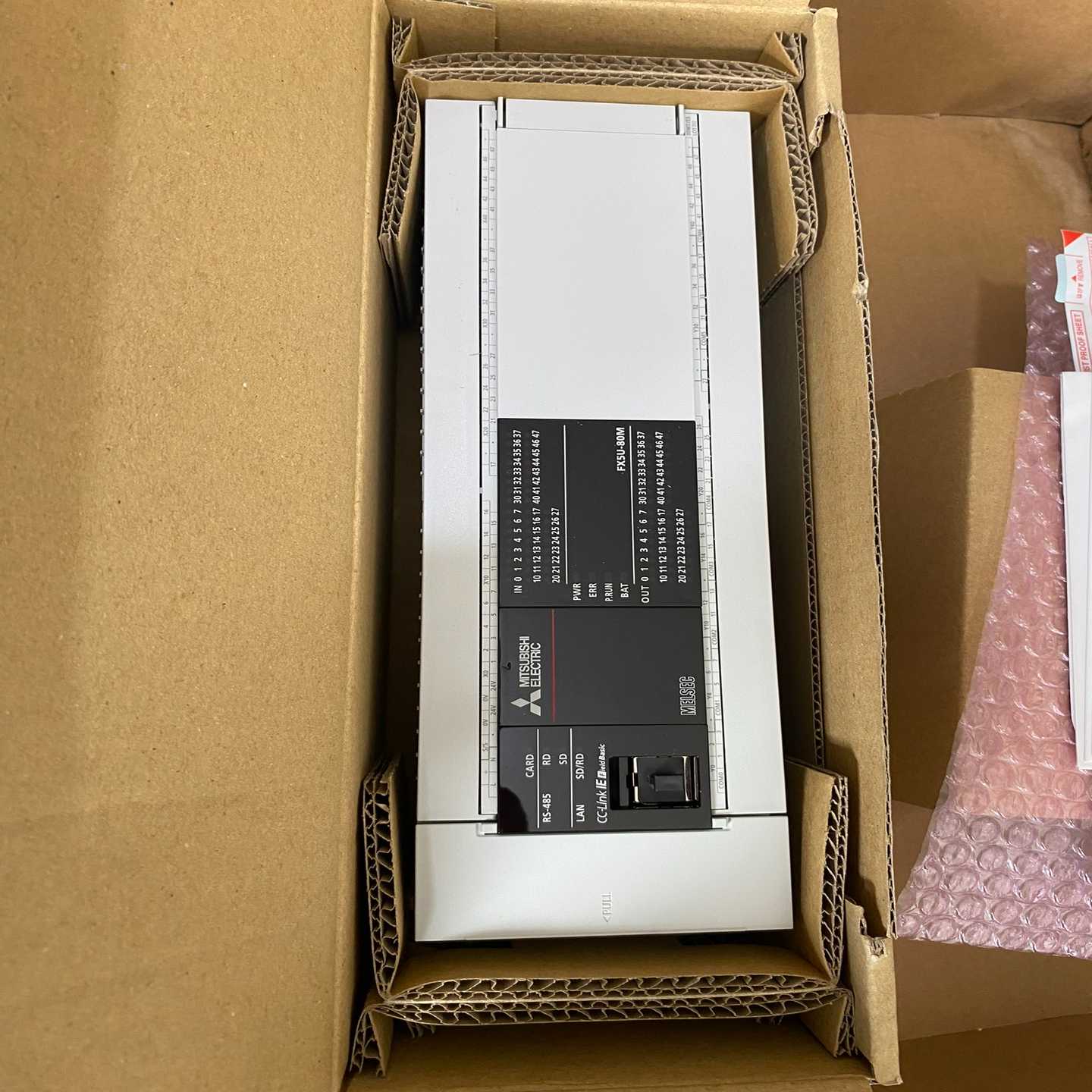 三菱可编程控制器模块，型号FX5U-80MT/ES，包原装正