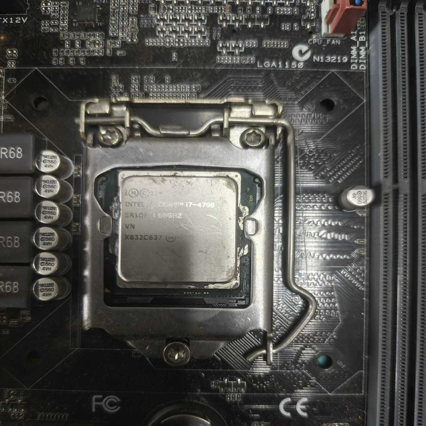 （议价）i74790(少有磨损)，送一个B85M-主板(无挡