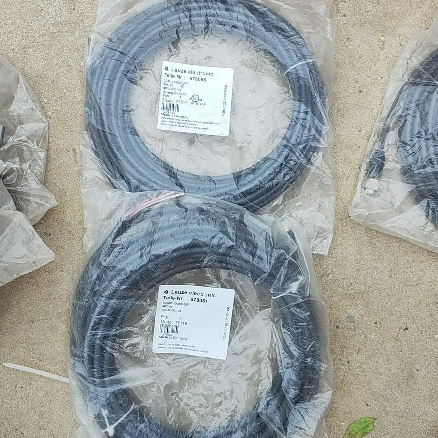 Leuze光栅连接线CBM12-10000E-5GF-2根【卡奥电子】