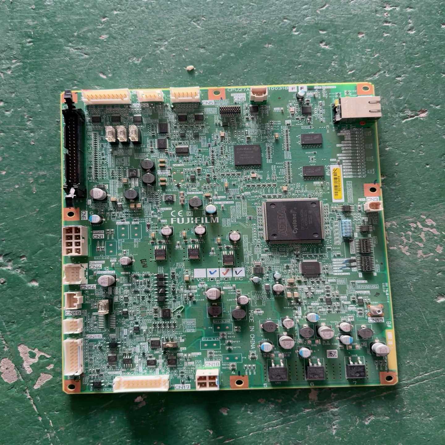 富士主板EP1C12Q240C8N113Y100318--议价商品