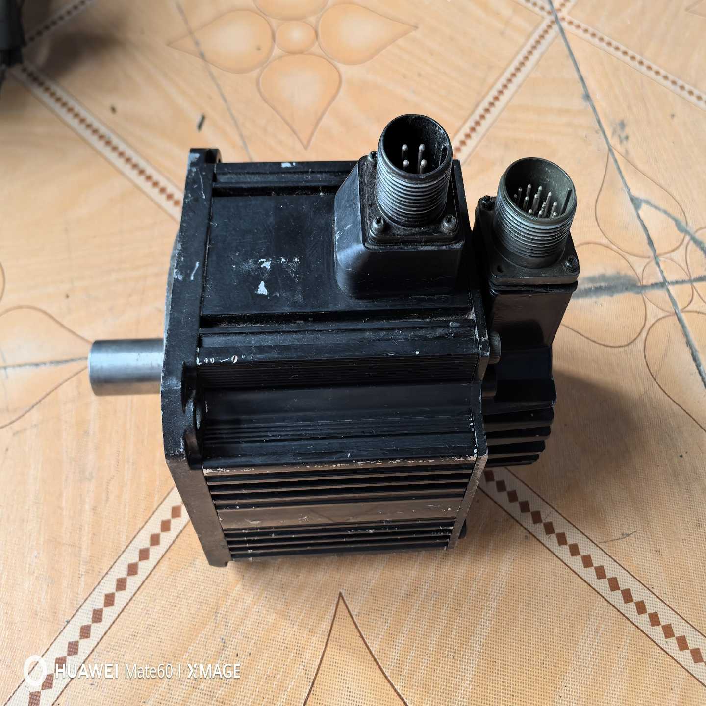 伺服马达 GYG-152CC2-T2G  1500W 拆~议价
