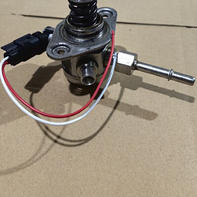 上汽大通G102.0T高压油泵