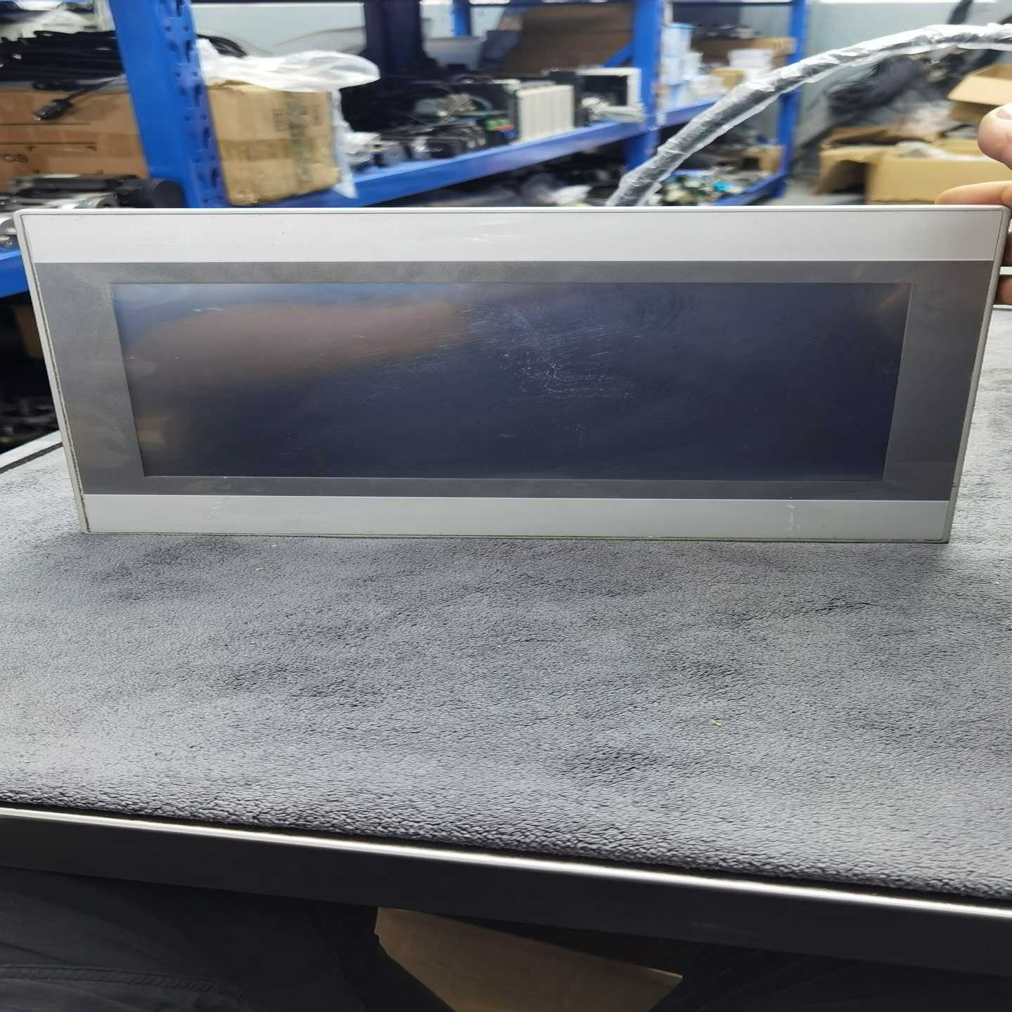 昆仑通泰触摸屏型号TPC1061Hn，实物拍照，功能（已~询价