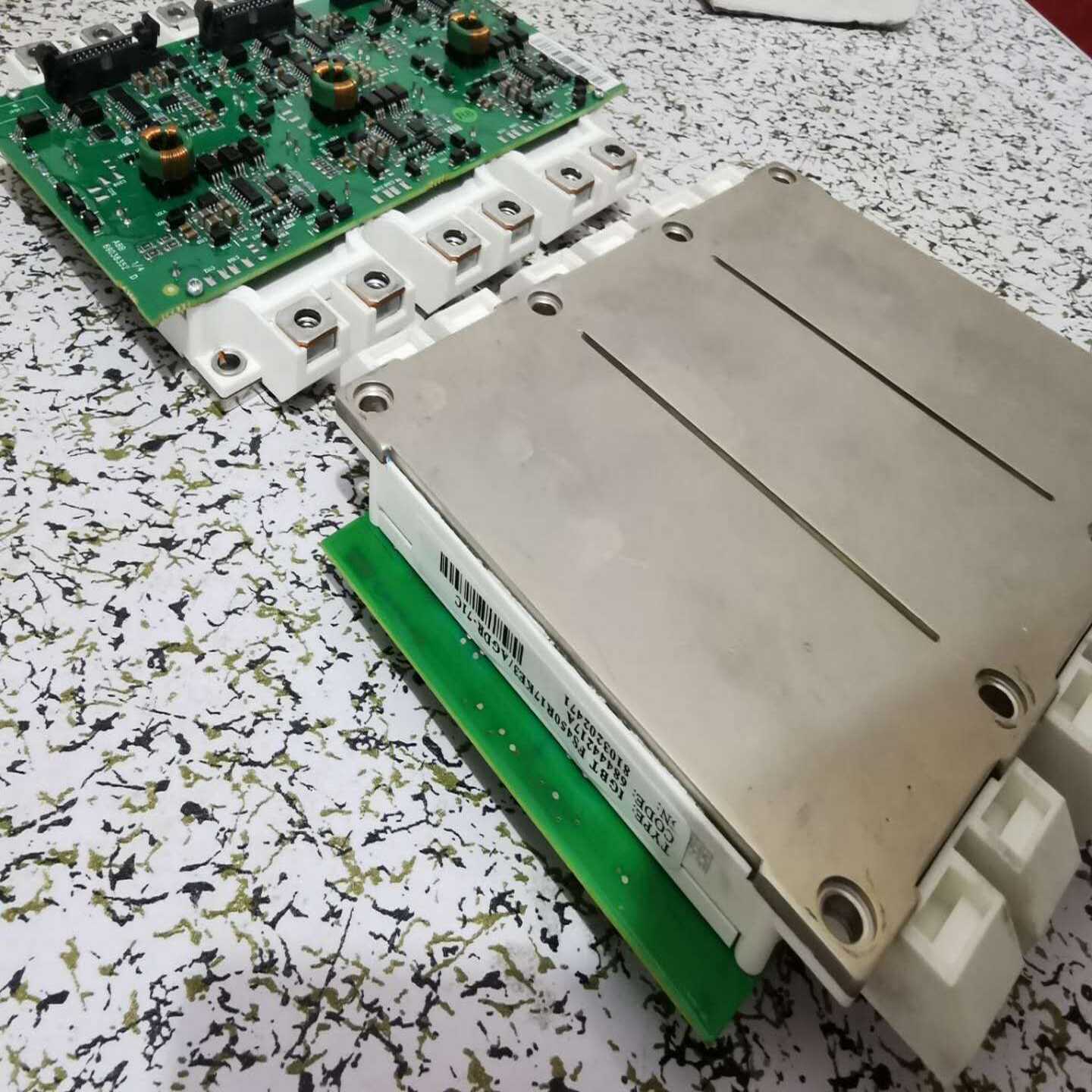 ABB. IGBT模块。AGDR-71C/FS450R17K~询价