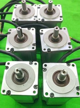 议价AC伺服电机0.2.KW型号MSMD022S2V成色议价