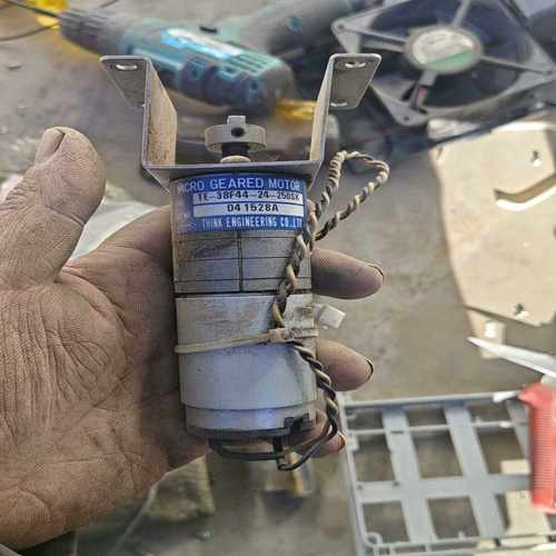 议价日本池卡沙直流马达TE-38F44-24-256SK，拆机旧