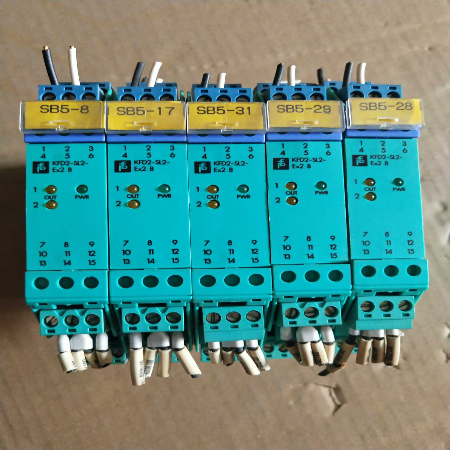 出售KFD2-SL2-Ex2.B安全栅，成色如图，功能