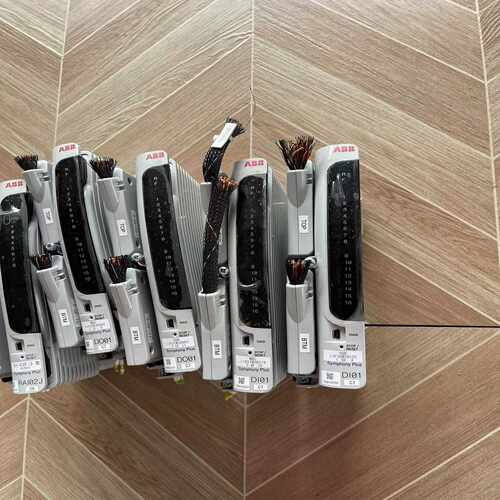 (议价)ABB卡件DI01成色95新