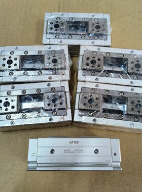 全新亚德客平行手指气缸HFD12X25工程余货未使用