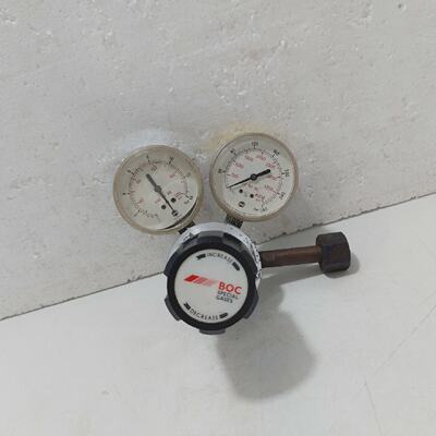 Rgulateur Boc Gases Spciaux 850631 Avec Manomtre B102