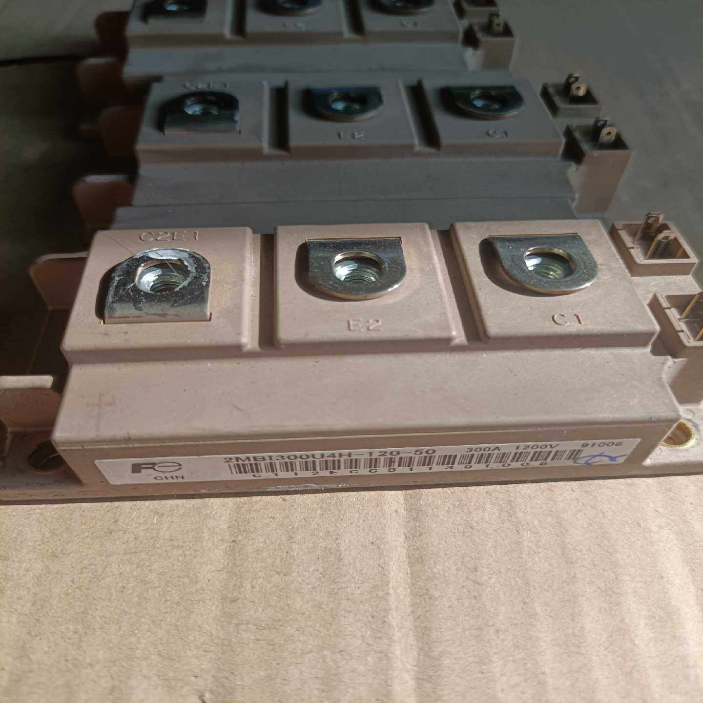 询价拍~2MBI300U4H-120-50 ！