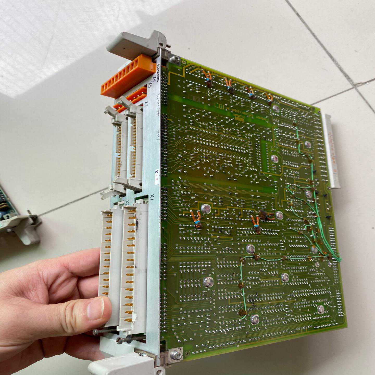 CP1H-X40DT-D的一台运费(通通配件）