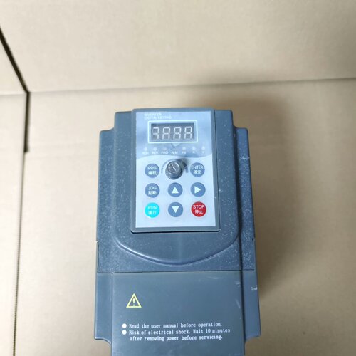 麦孚1.5KW变频器，型号EV4100-1.5G3，38-议价