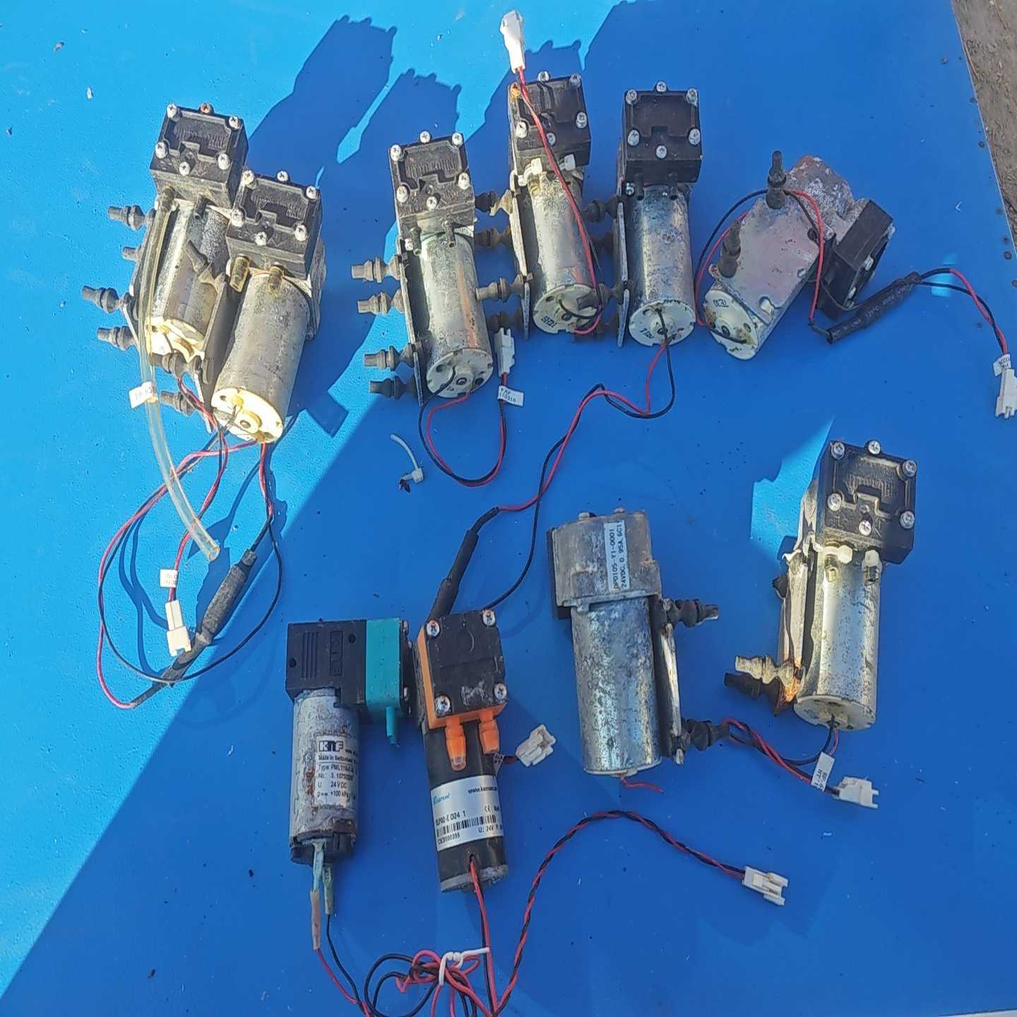 DP0105-Y1-0001(24VDC)隔膜泵真空泵8个，--议价商品