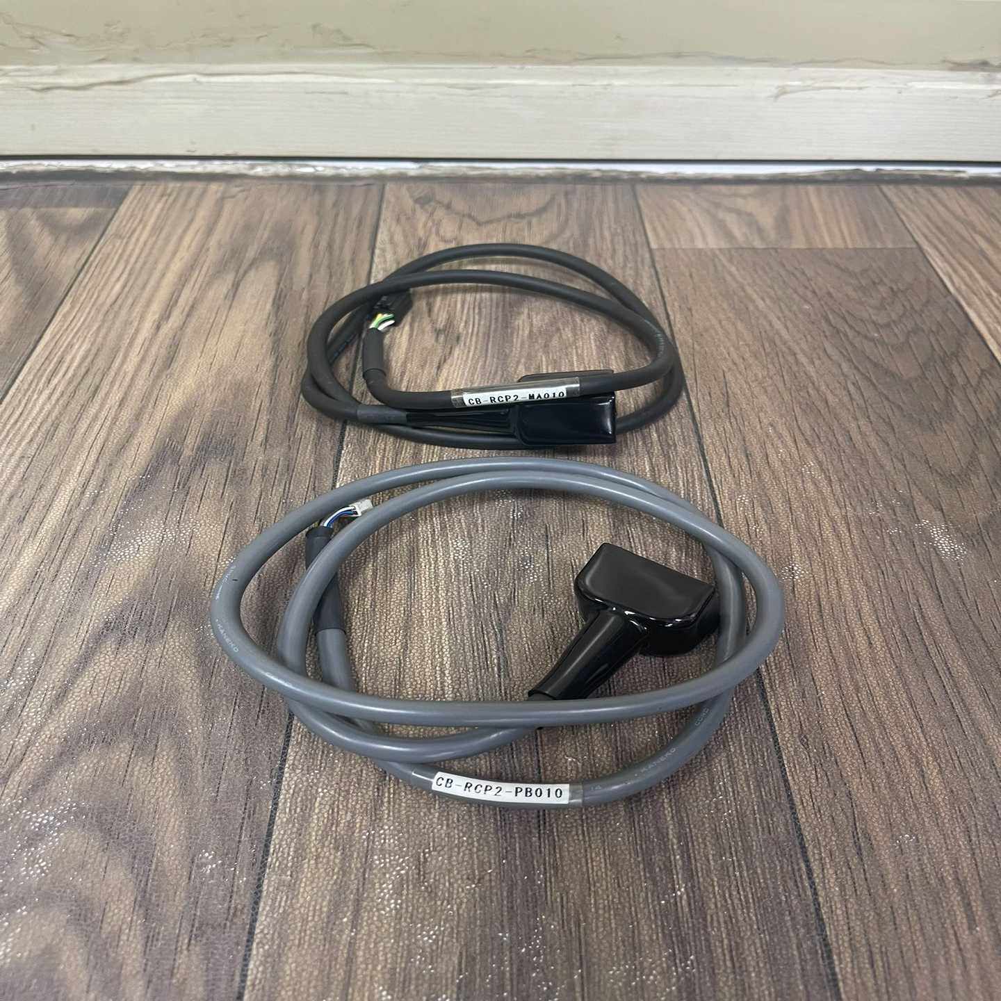 IAI，电缸，控制连接线，型号:CB-RCP2-MA010，（电子设备）