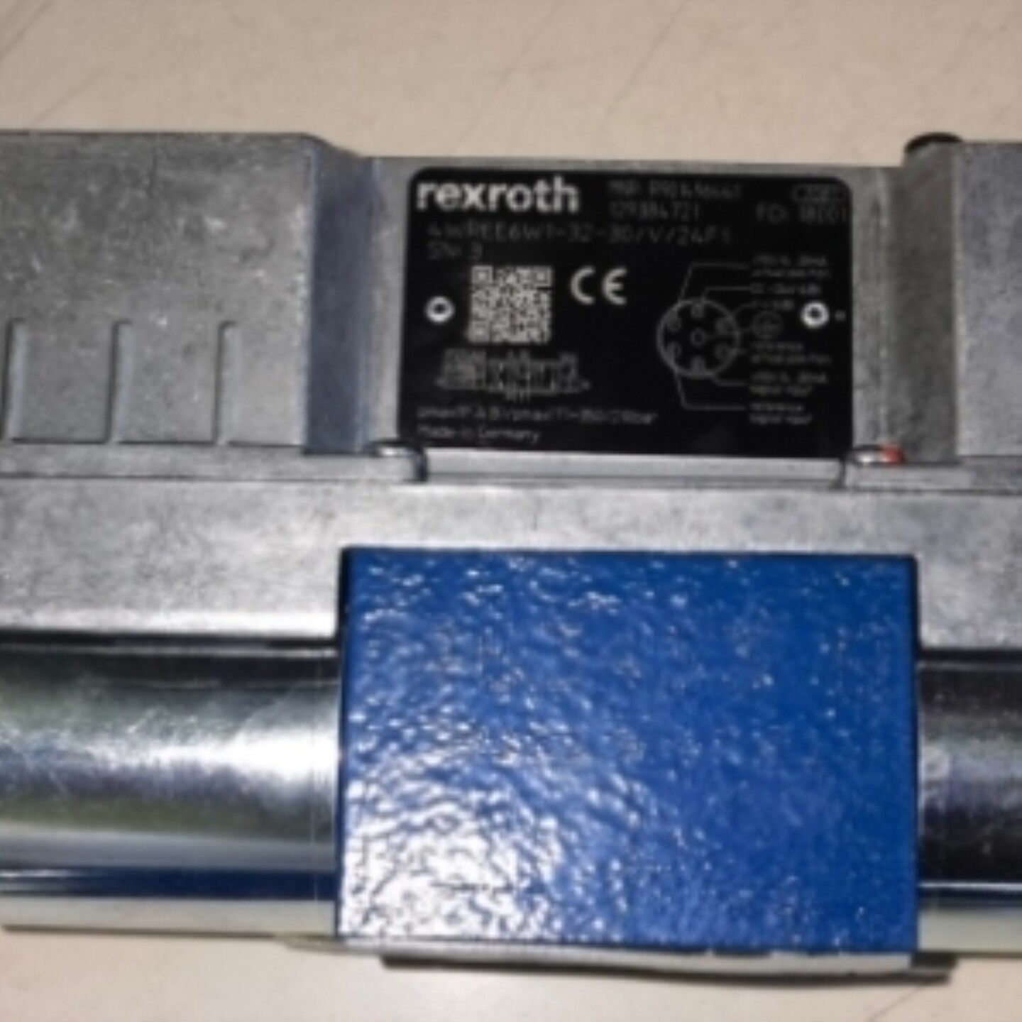 售前询价议价R901561379 液压比例方向阀 4WREE6E16J-3XV24A1