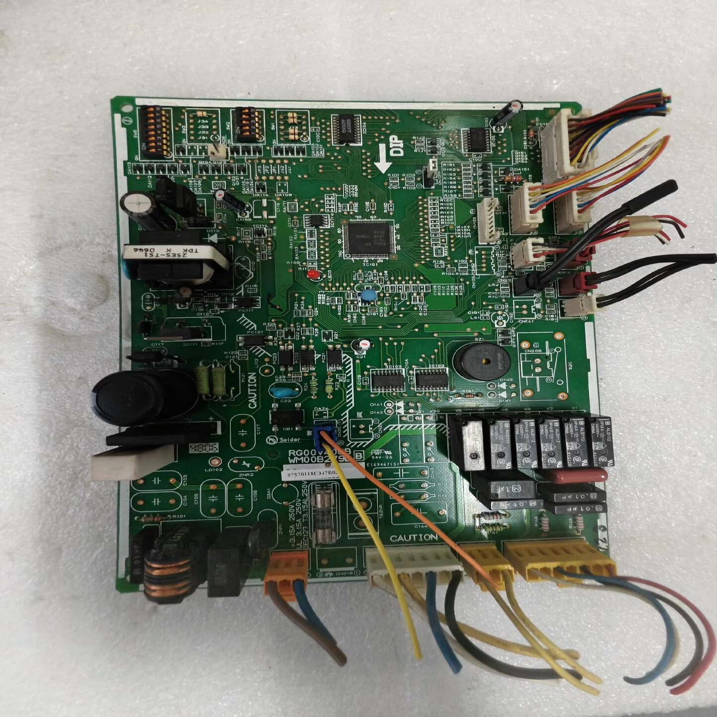 三菱主板柜机主板RG00V406BWM00B279B--议价商品