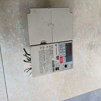 CIMR-V7ATB2P2 安川V7 200V 2.2KW功（宝染商铺）