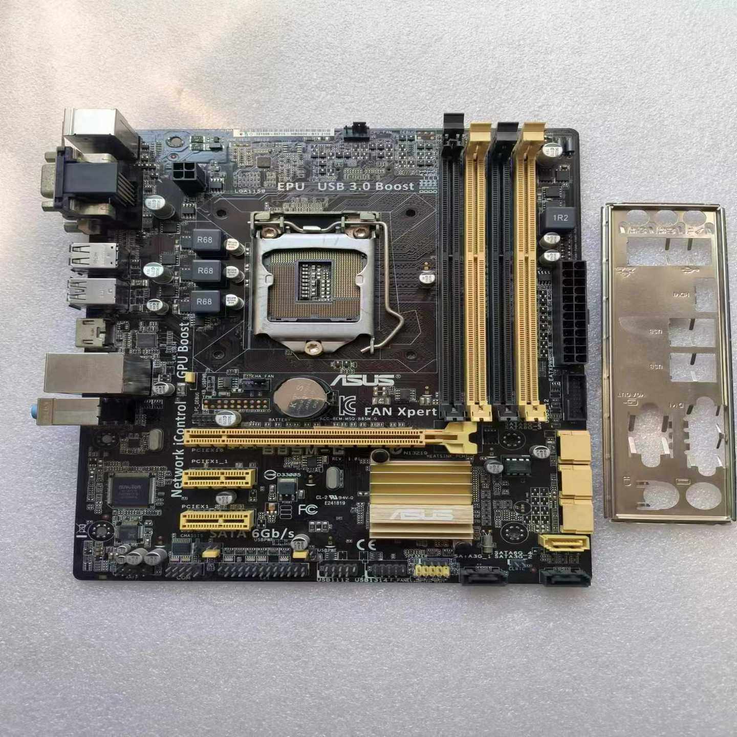 华硕B85M-G四根内存插槽的主板，支持1150针CPU，-议价