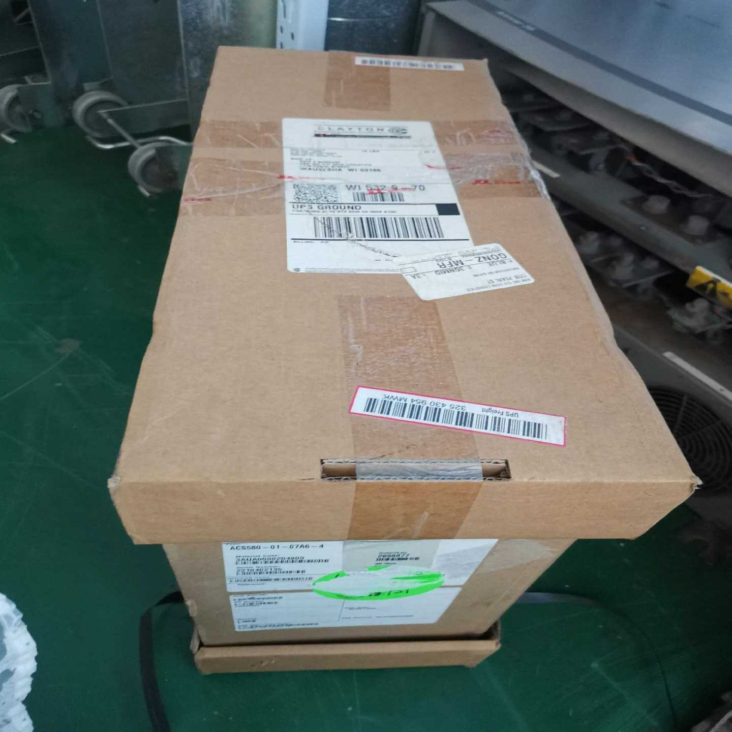 变频器ACS580-01-07A6-4，质询价