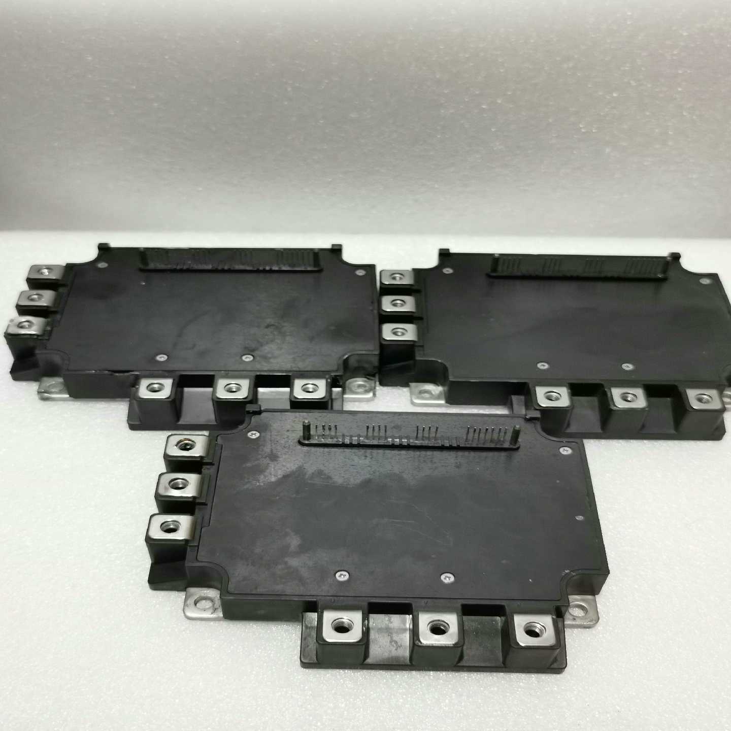 PM150RLA120  一个，小针不带锡   900元--议价商品