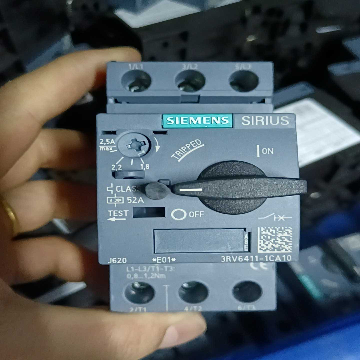 西门子马达开关断路器3RV6411-1CA10，3RV641