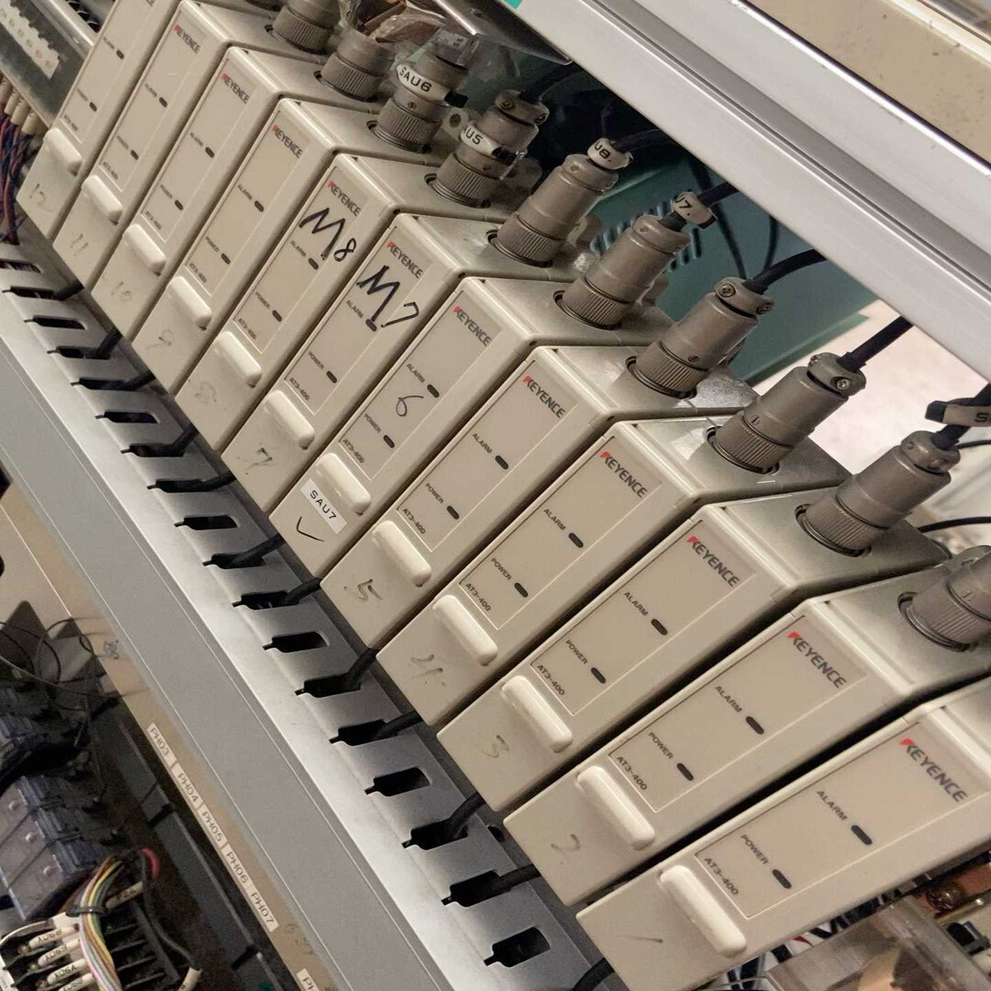 询价KEYENCE基恩士移位传感器AT3-400一共