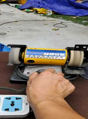 东润台式多功能砂轮机，型号S1P-DR-75，黄色机身，功率--议价商