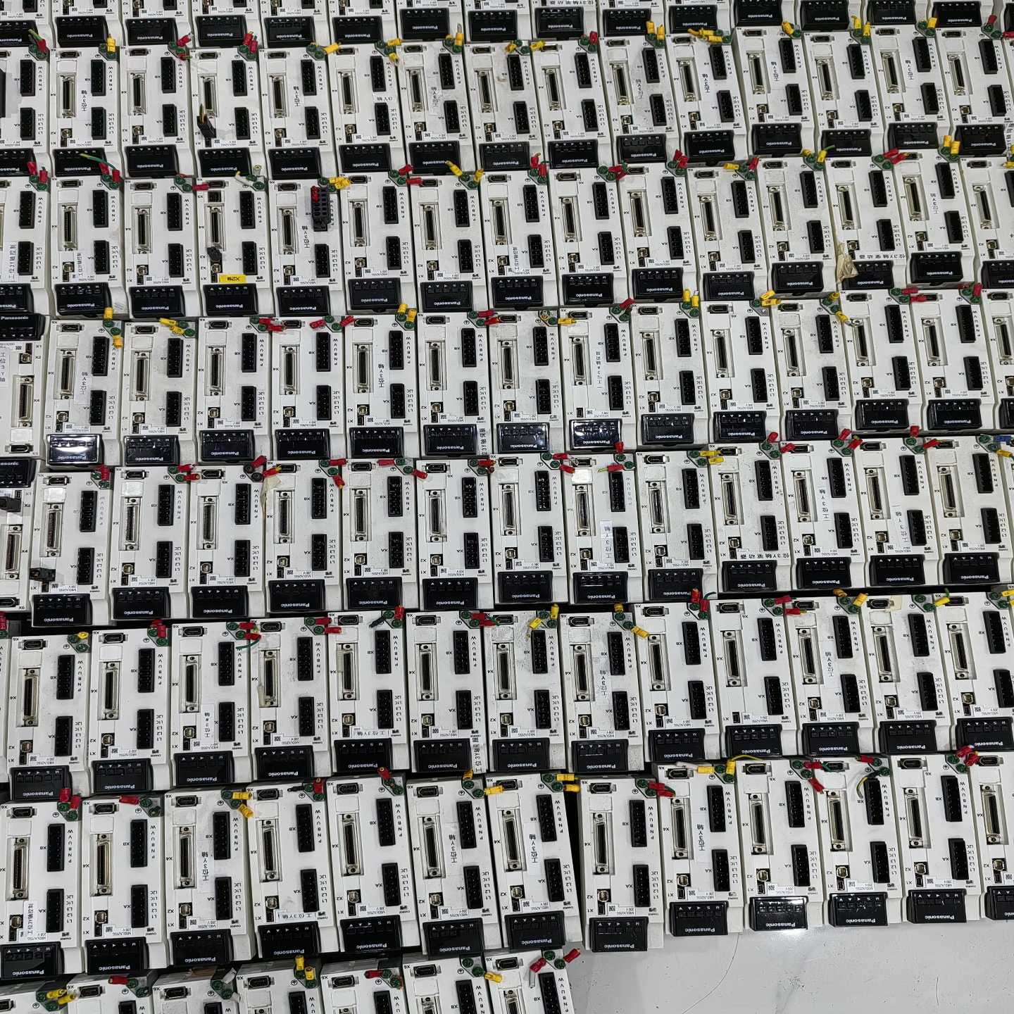 出售松下Panasonic伺服电机套装，型号为MBDLN25--议价商品