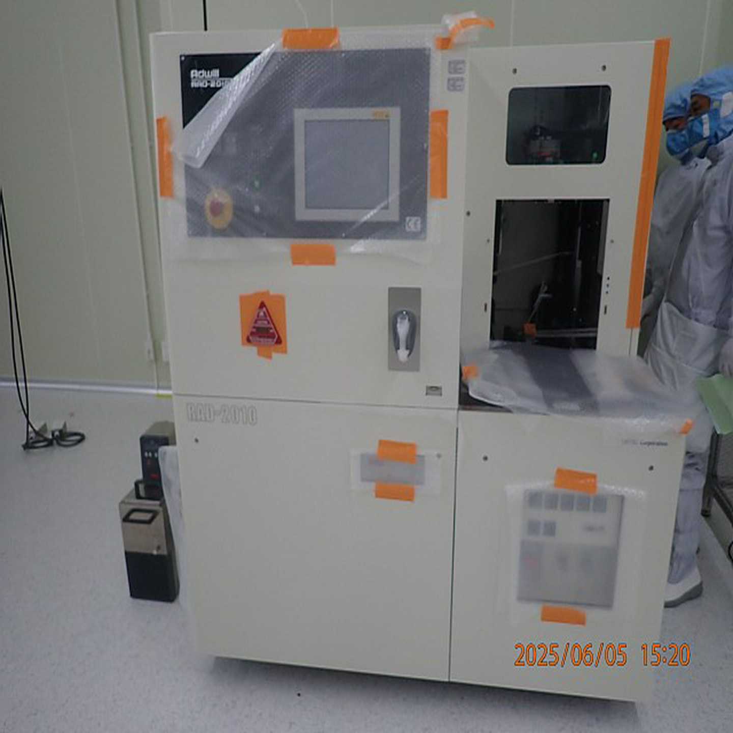 询价日本LINTEC300毫米全自动紫外光照射机，型号RAD-