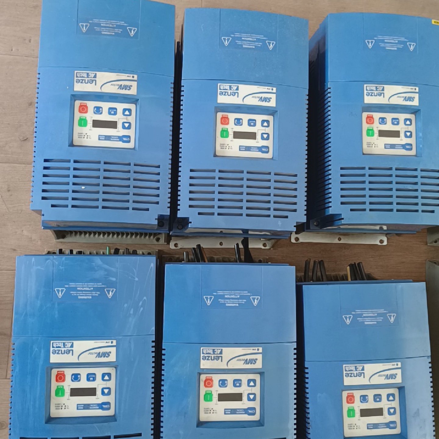 伦茨18.5KW/22KW变频器功能正常成色如图需要议价询价