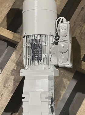 LENZE 3MOT EN60034 GKR042M HAR 080C42 MDEMABS 08042 GEARBOX