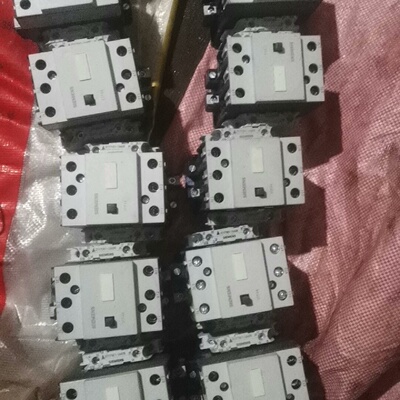 西门子接触器3TF4422OX成色不错线包电压24伏-议价