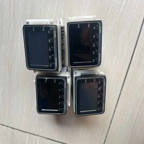 温控器E5CC-QX2ASM-800货，成色新~询价