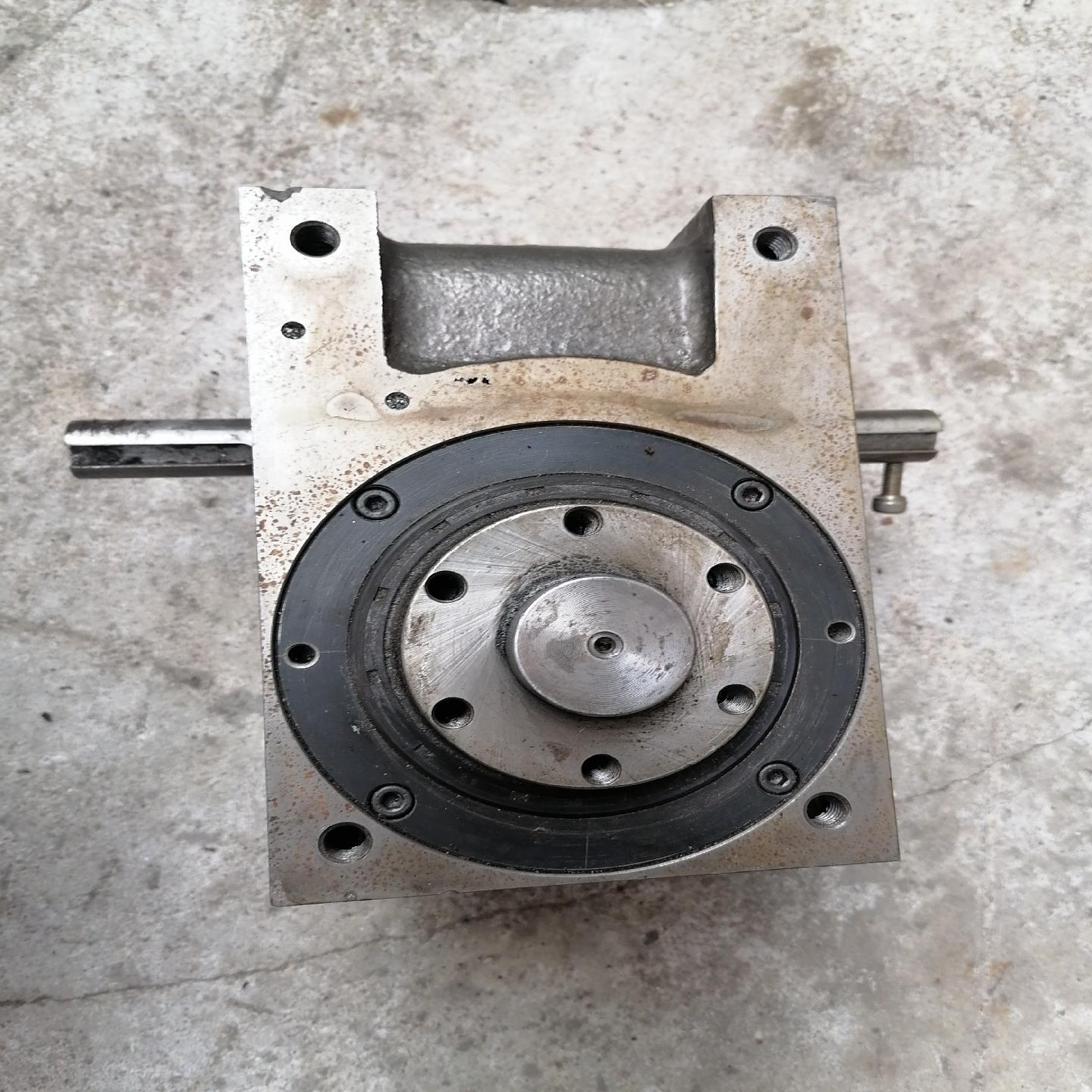 台湾精密分割器70DF，8工位，驱动角120度，功能正常。【鑫鑫商