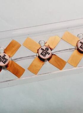 10PCS LOT MOTOROLA MRF652 NPN SILICON RF POWER TRANSISTORS N