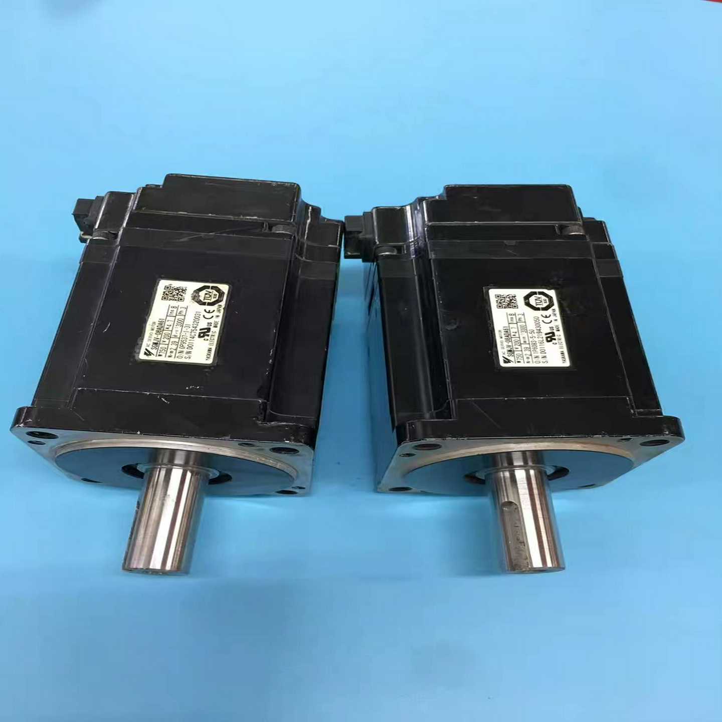 SGMJV-08ADA61安川伺服电机实物图保询价