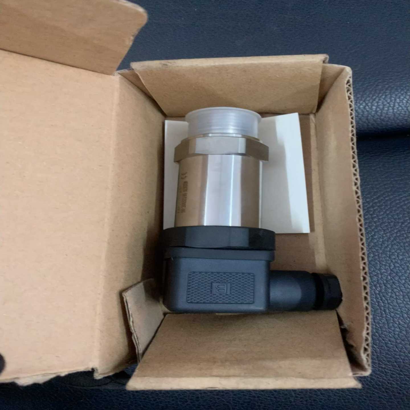 KP3020-A0.35G4A2M4H压力变送器，全新未用，议价