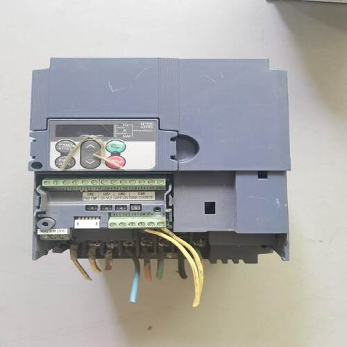 询》富士变频器3.7KW380V安清设备