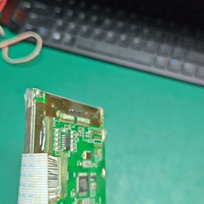 【询价】PG320240H-P9 液晶屏，拍线扯裂，。下单后