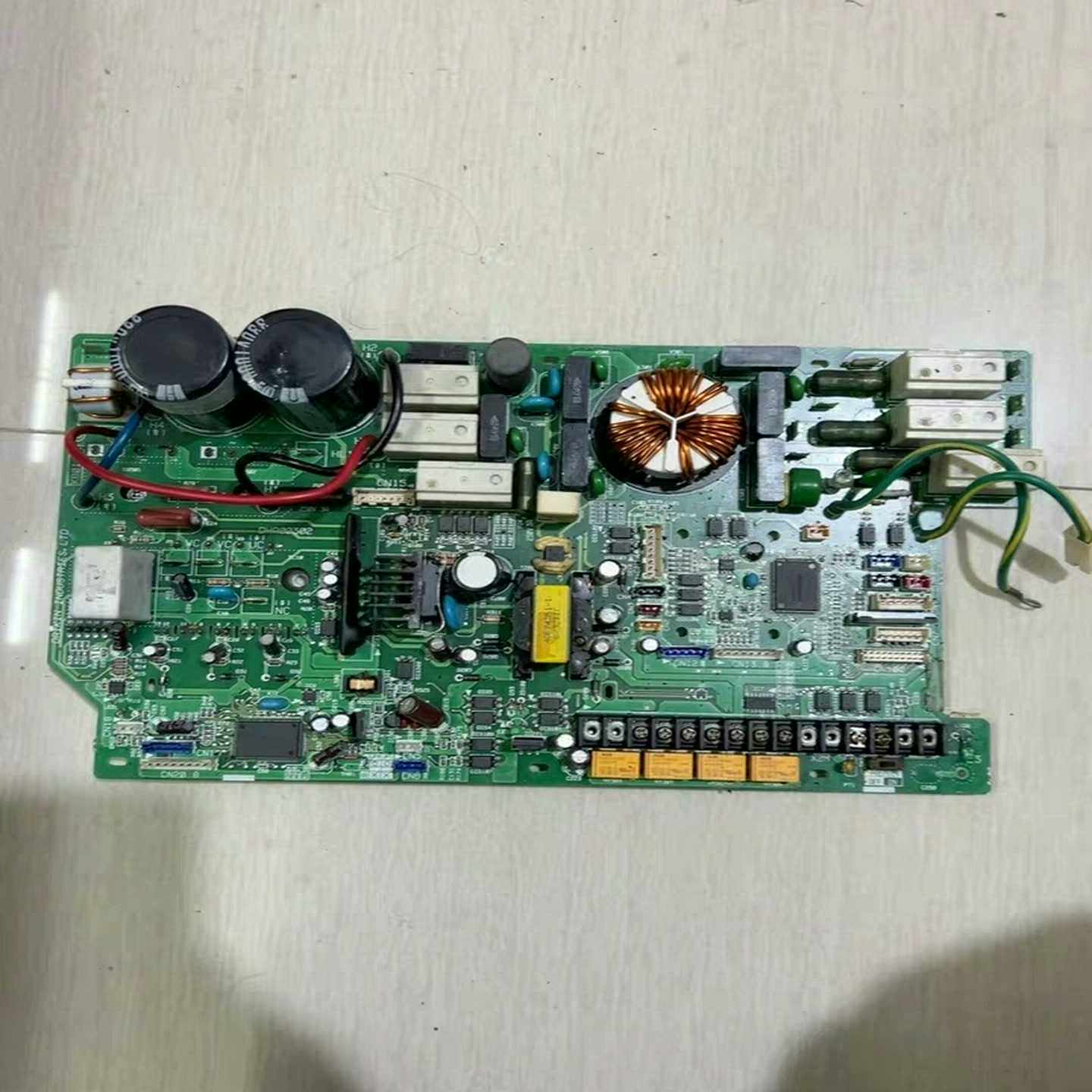 设备维修或租赁服务大金油冷机维修,控制板维修,控制板销售,--