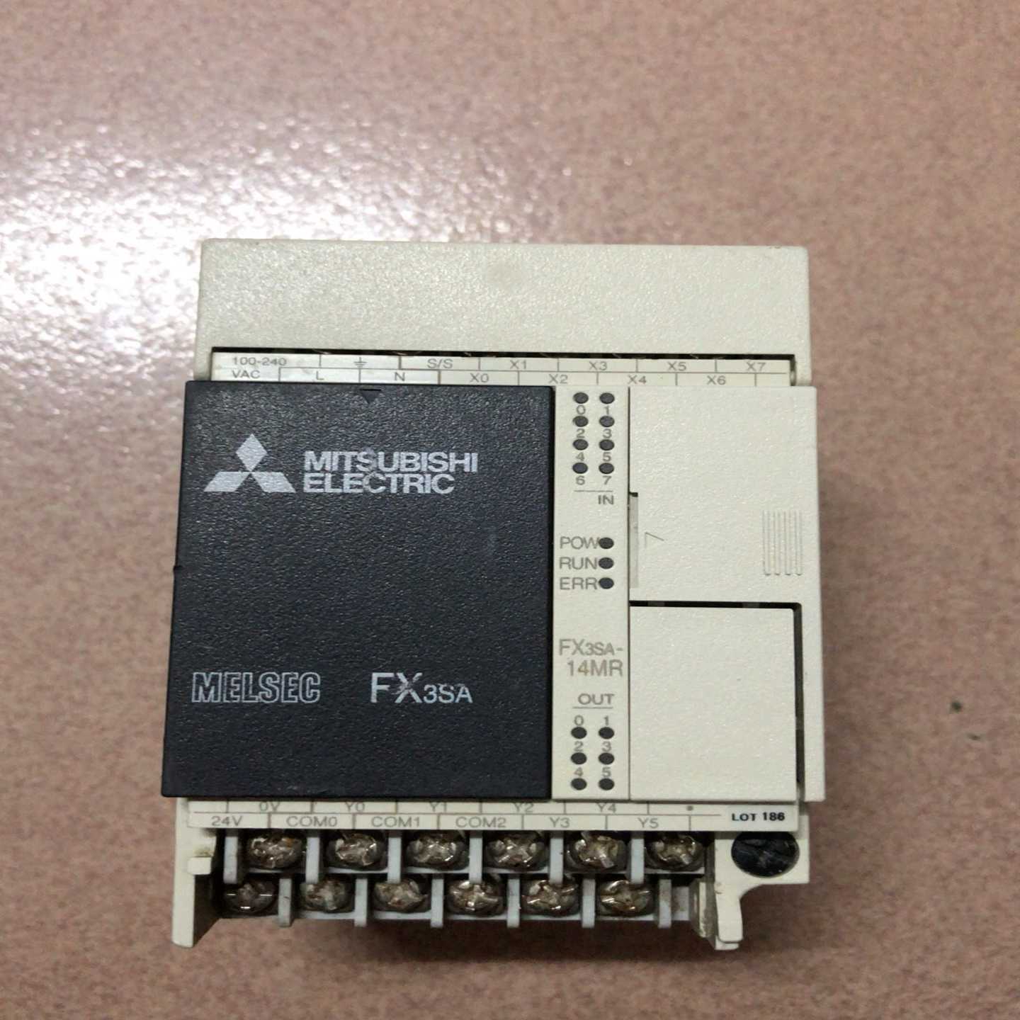 三凌FX3SA －14MR － CM。功能正常。成色如图。需【卡奥电子】