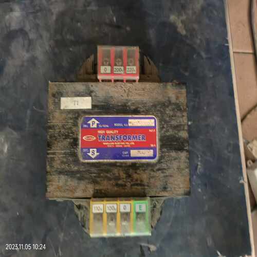 进口220V/110V/100V变压器一个（电子设备）