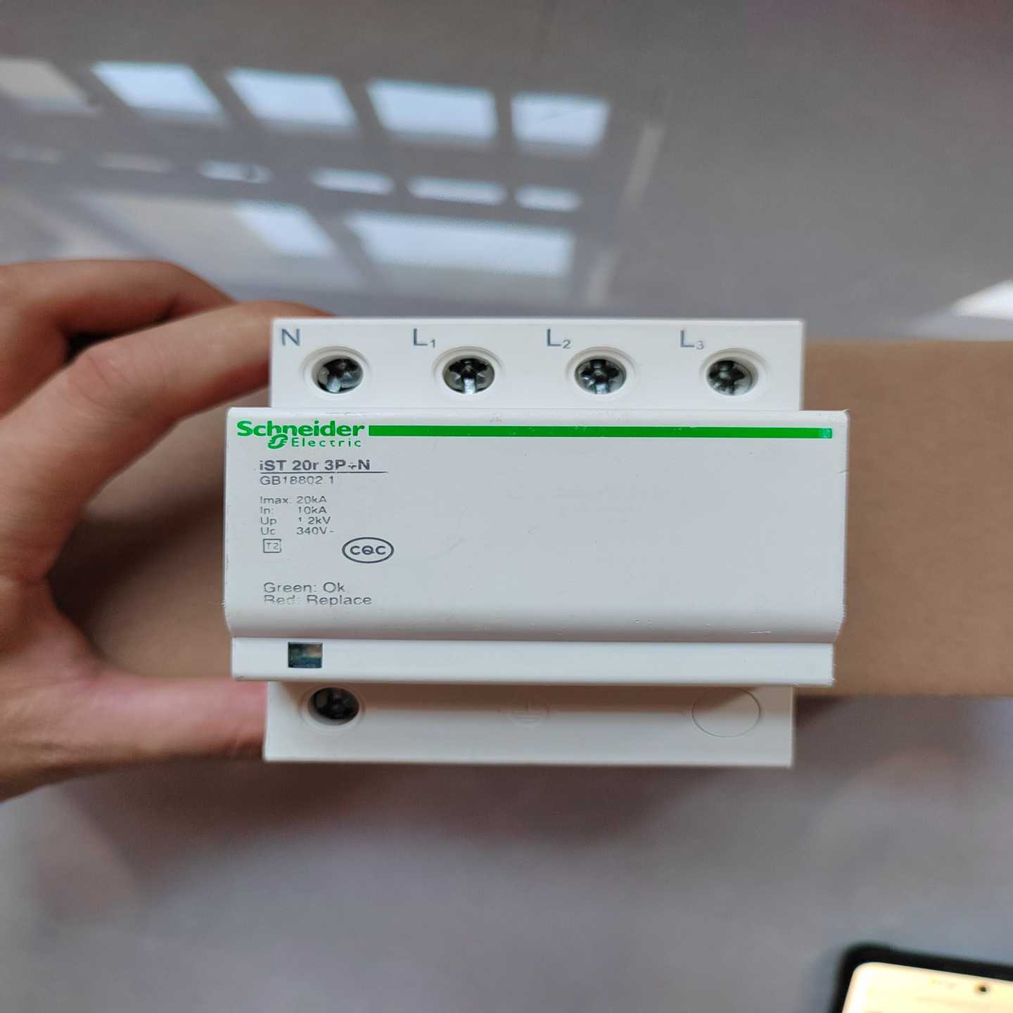 施耐德iST3PN20KA--议价商品