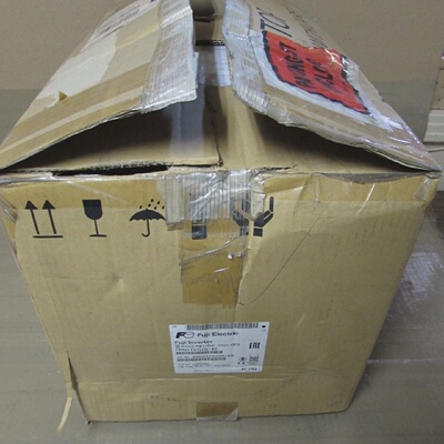 富士FRENICVGFRN11VG1S4E480V18KW33A变频器带OPC115全新带盒优惠