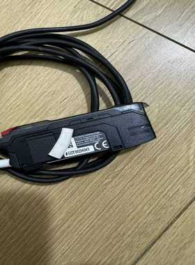 KEYENCE基恩士光纤放大器FSN41N，就一个，线长2米-议价