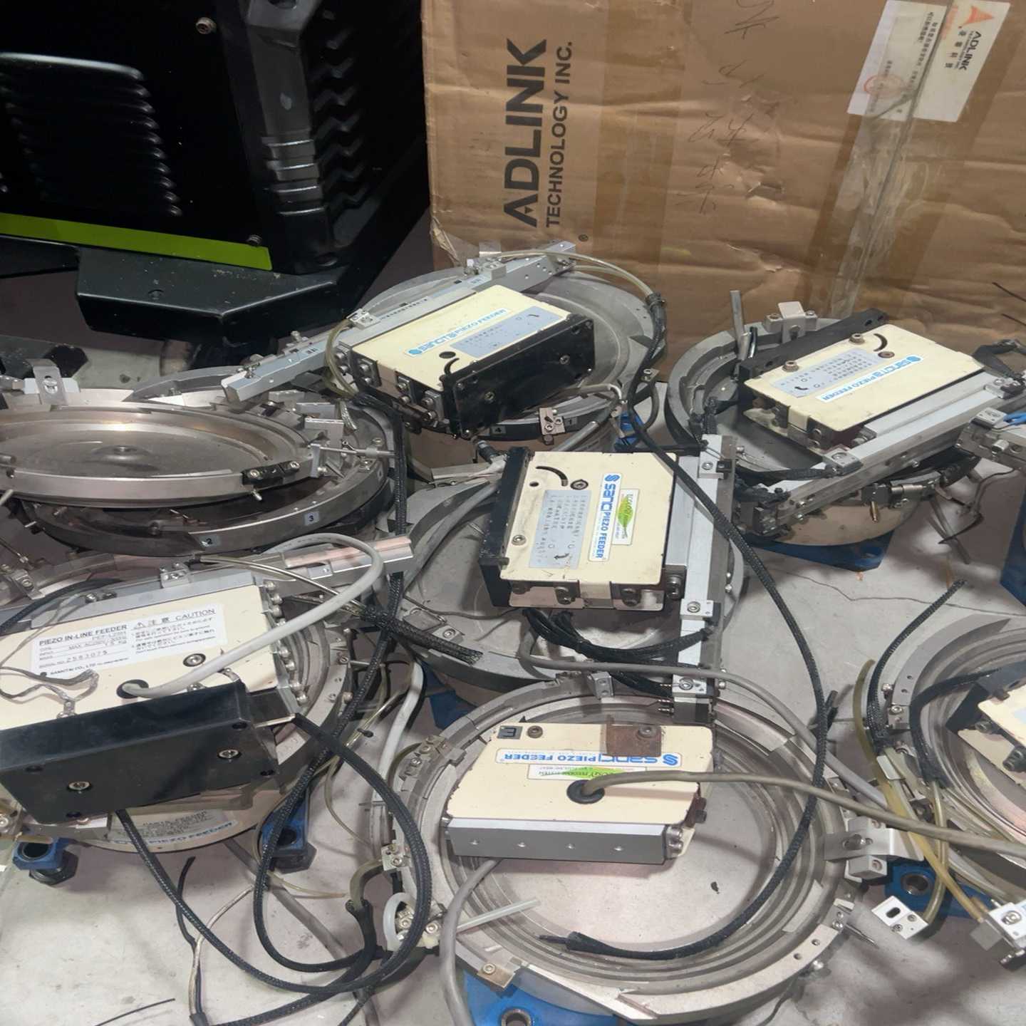 询价sankI日本山琦振动盘,PEF-150iL振动盘,PEF-