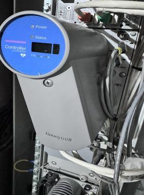 霍尼韦尔CC-PCNT01控制器型号51405046-17-议价