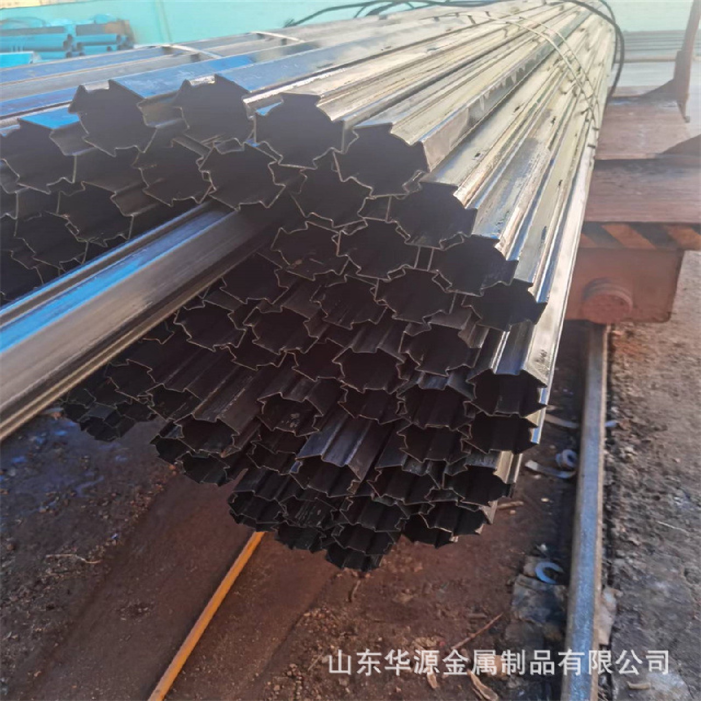 山东异型钢管厂家定做45#工字椭圆智慧灯杆护栏护手