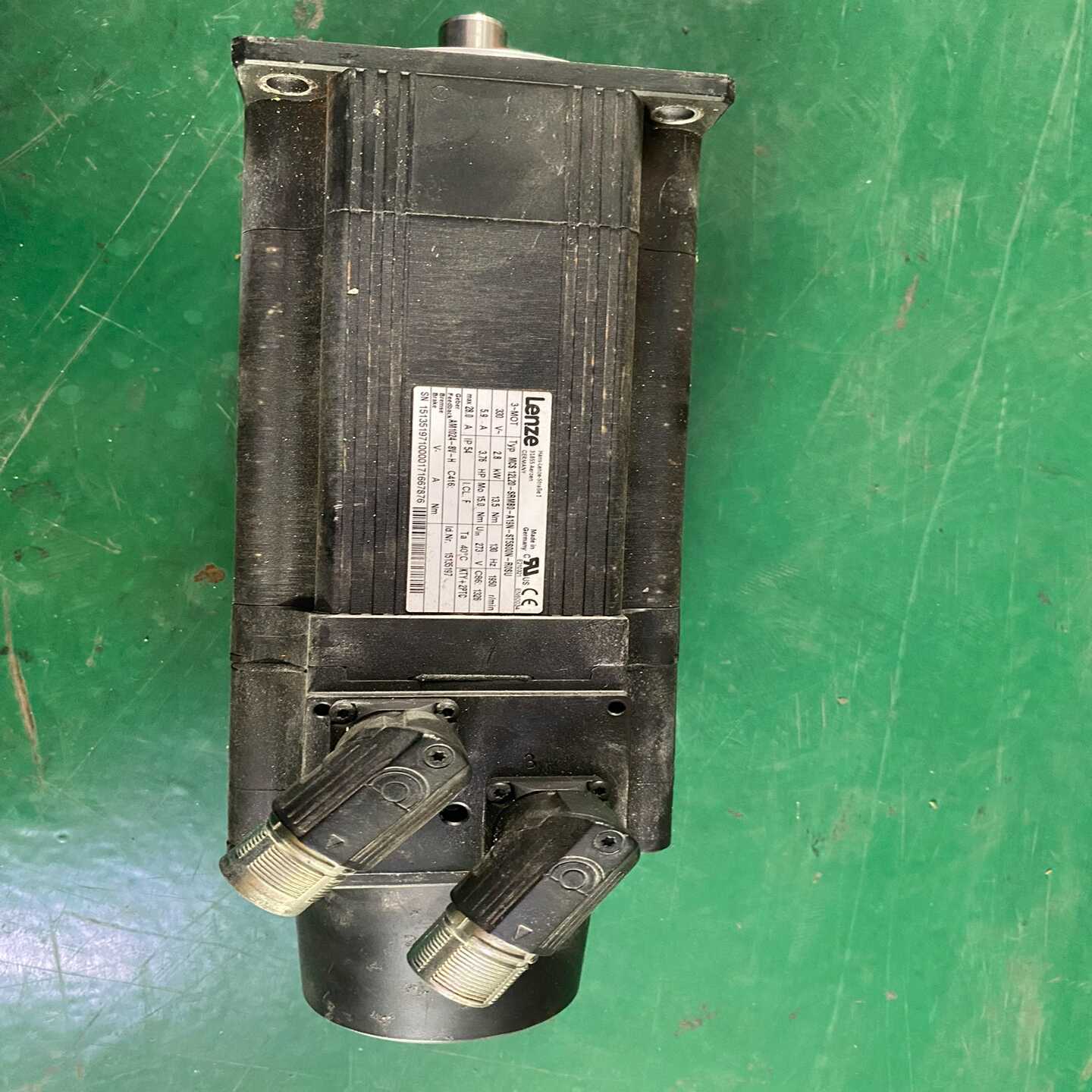 【议价】lLenze伦茨伺服电机MCS12L20-SRMB0-A1适用